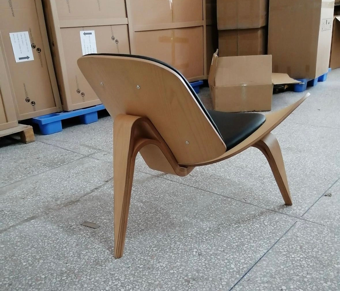 Shell Chair CH07 (Natural / Black leather)