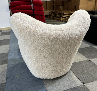 Polar bear chair