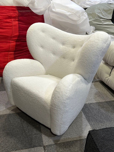 Polar bear chair