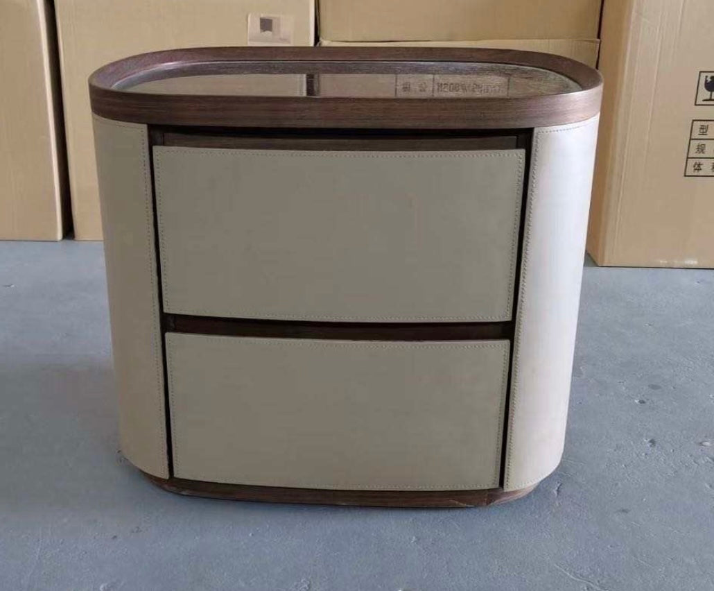 Saddle leather Nightstand