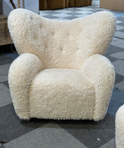 Polar bear chair