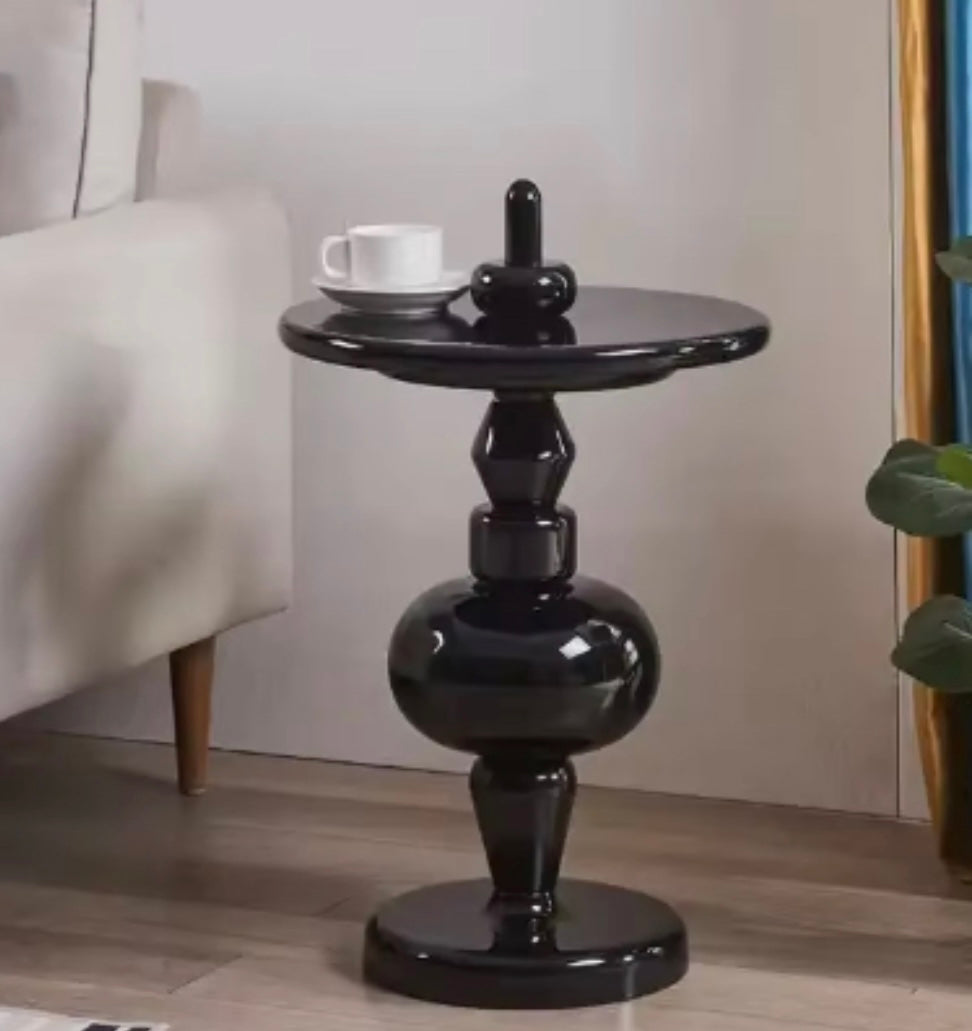 Shuffle side table