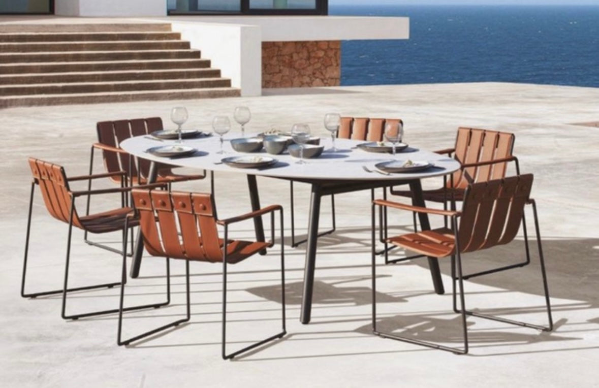 Outdoor dining chairs