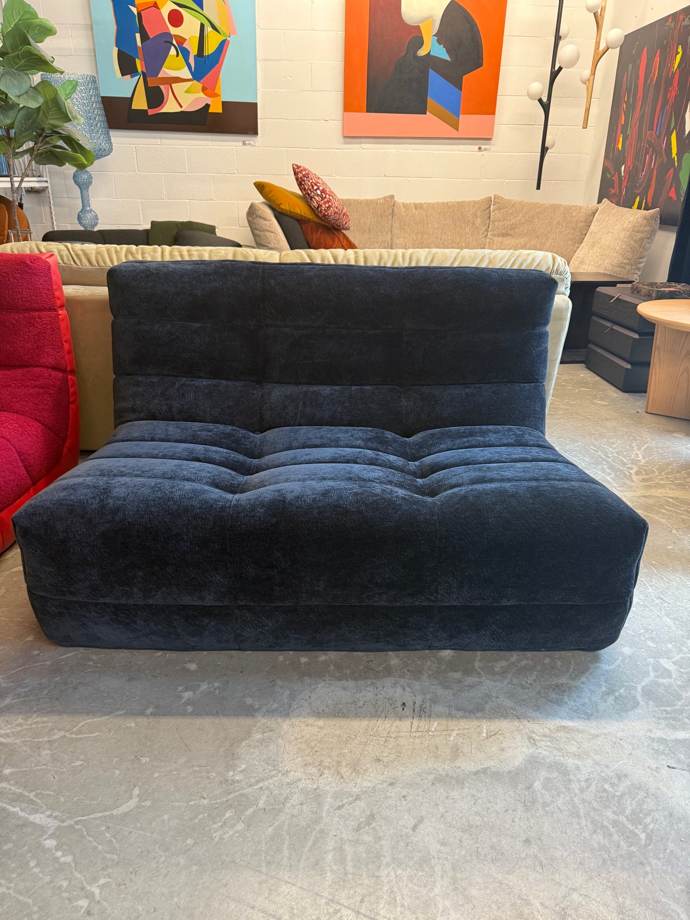 Russo2 Love seat (Black chenille)