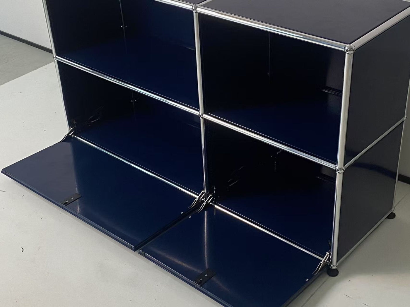 Chrometech Cabinet