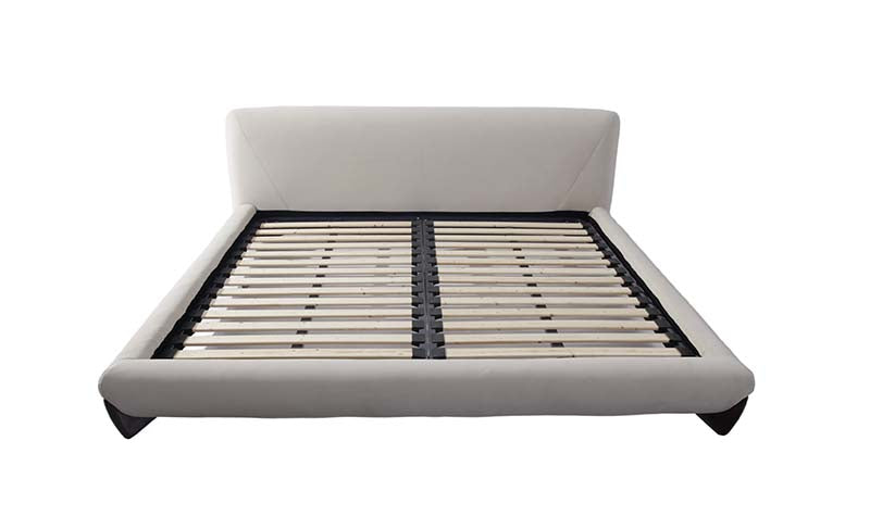 Kabin bed (king size in Cream velvet)