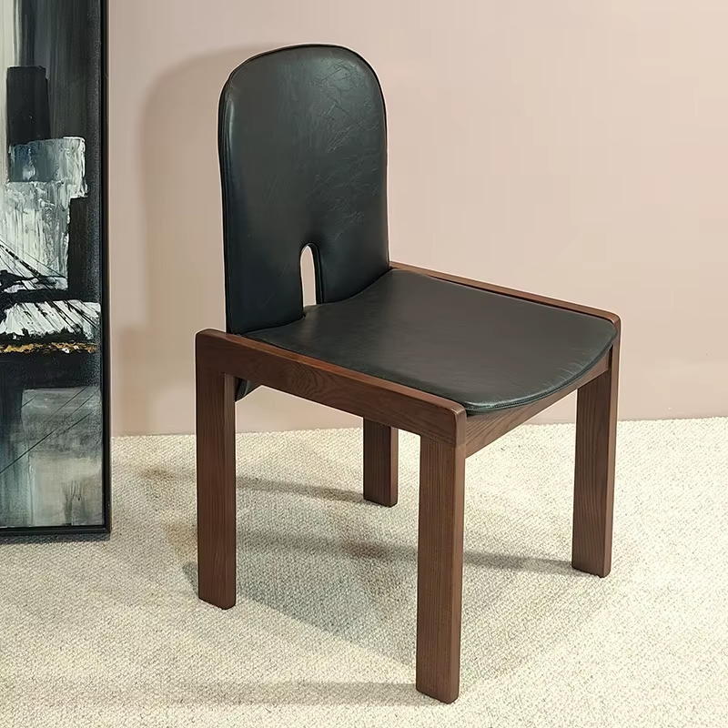 Scarpa dining chair