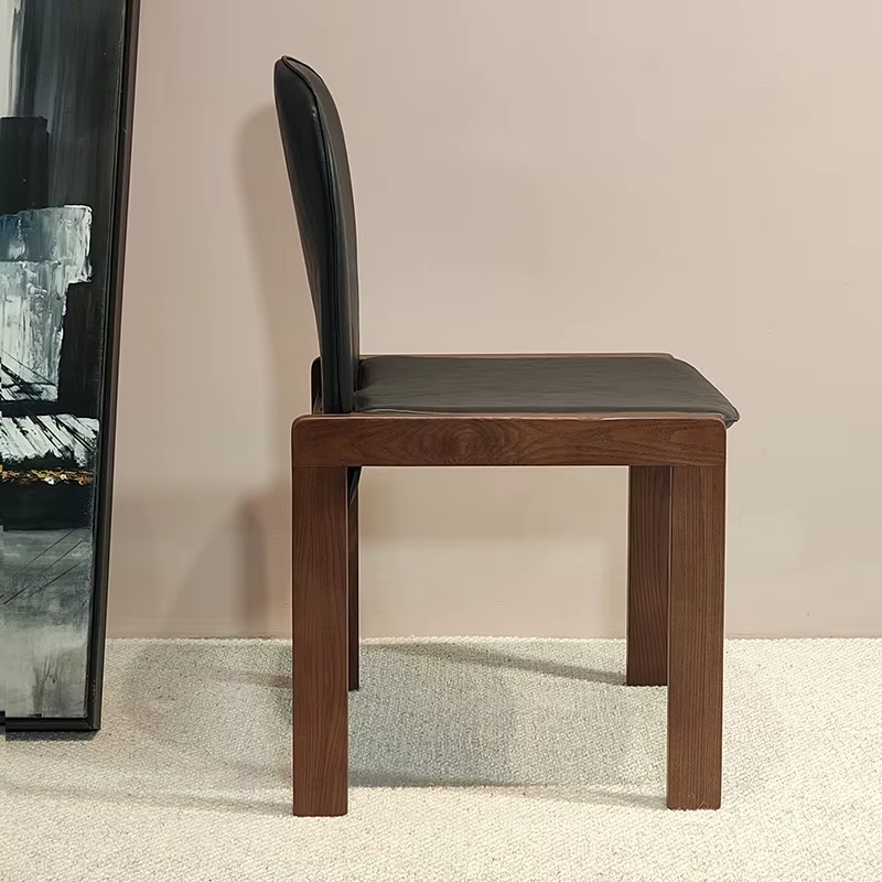 Scarpa dining chair