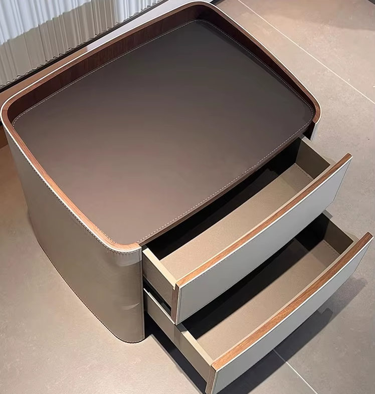 Saddle leather Nightstand