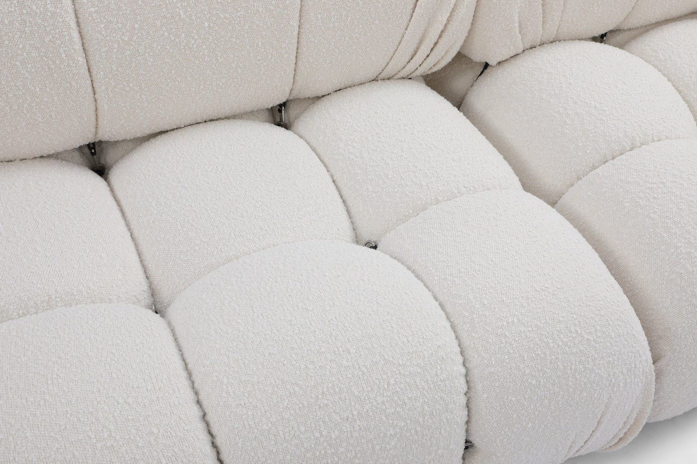 Camaleonda sofa in white Boucle - Retro Modern Designs